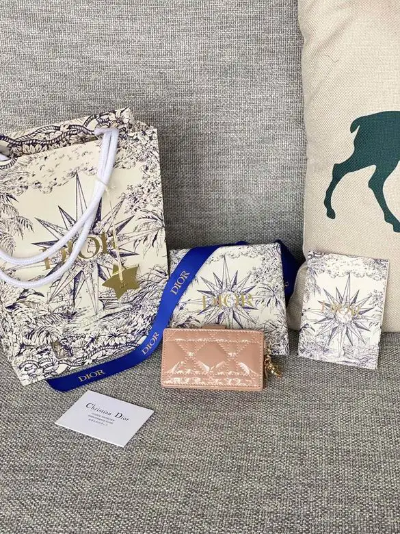 S0074 10.4X7X2cm YG 1