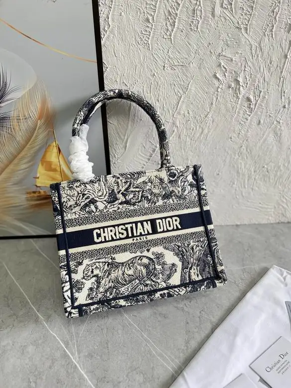 MM1265 26.5X21X14cm YT 5