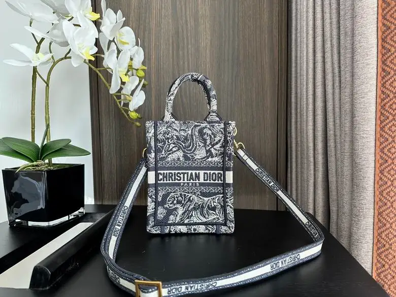 13.5X5X18cm 120210 YG 1