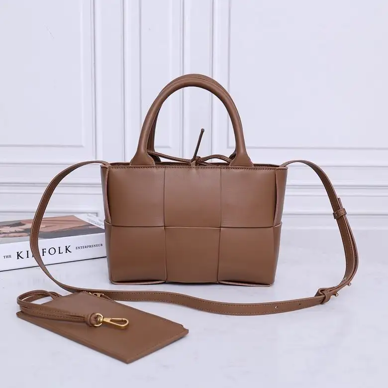 2236 25X16X8cm EL 14