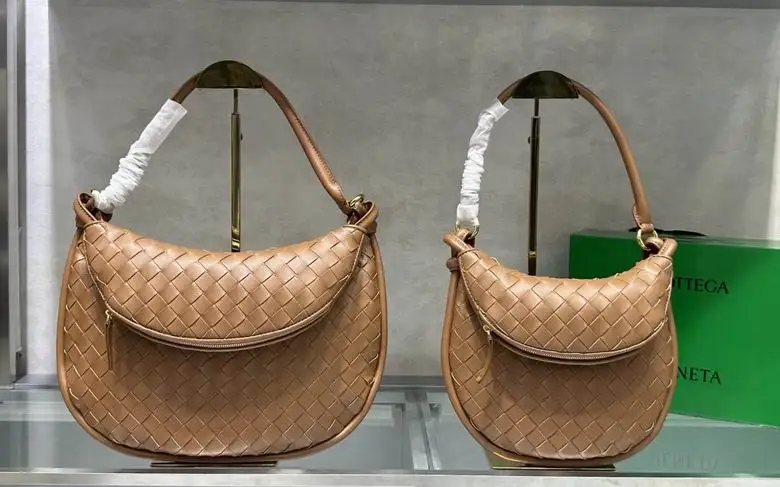 5991 26X20X2cm 9763 35X22X2cm JY 4