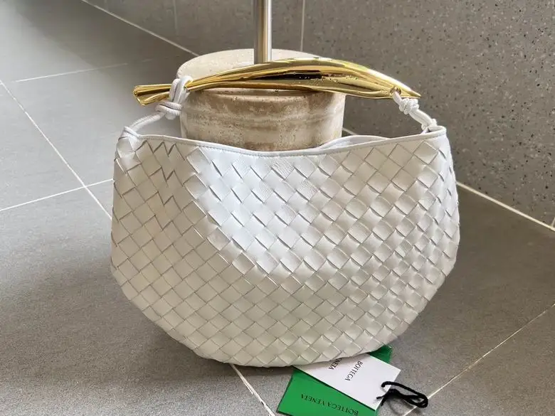 716082 33X20X4cm EL 1