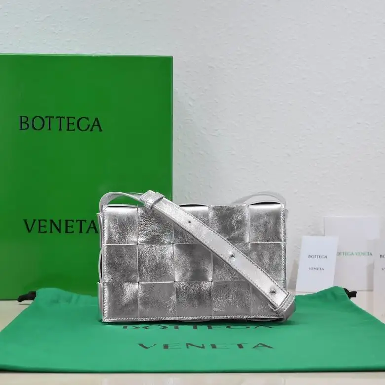 6687 23X15X5cm EL 2colour