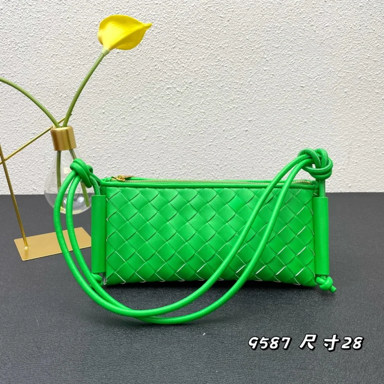 9587 28X13X13cm JY 2