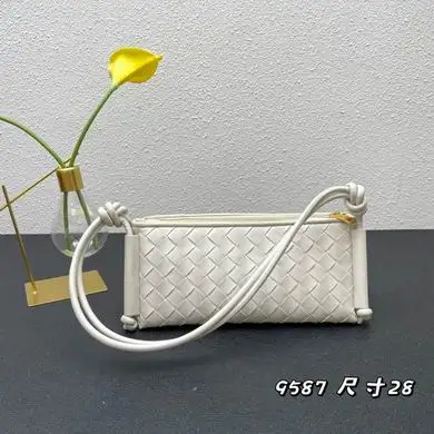 9587 28X13X13cm JY 3