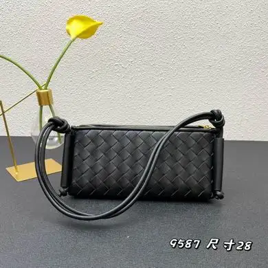 9587 28X13X13cm JY 5