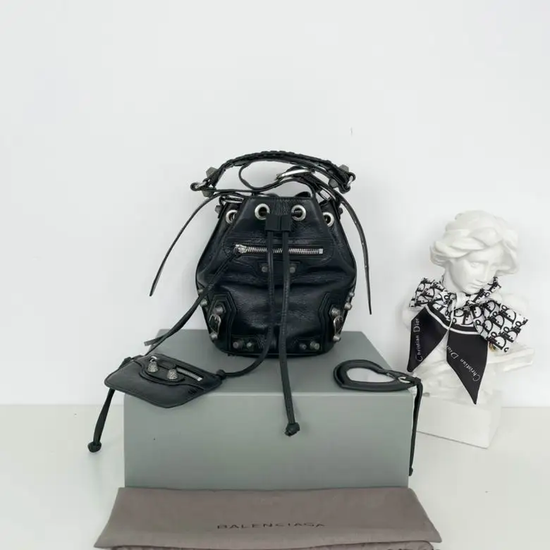 2614S 15X20X17.8cm GY 4