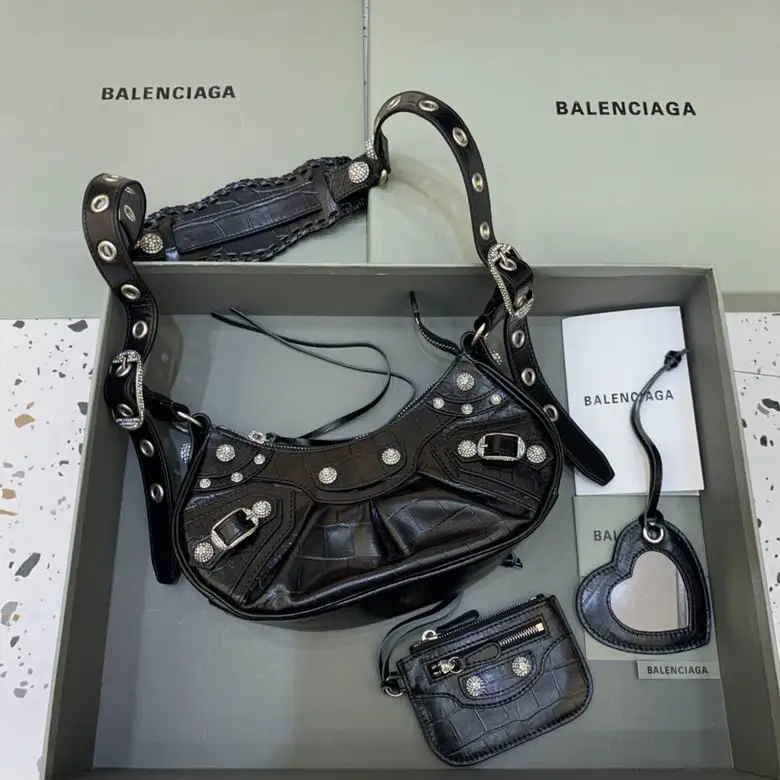 180607 26X12X6cm GY 12