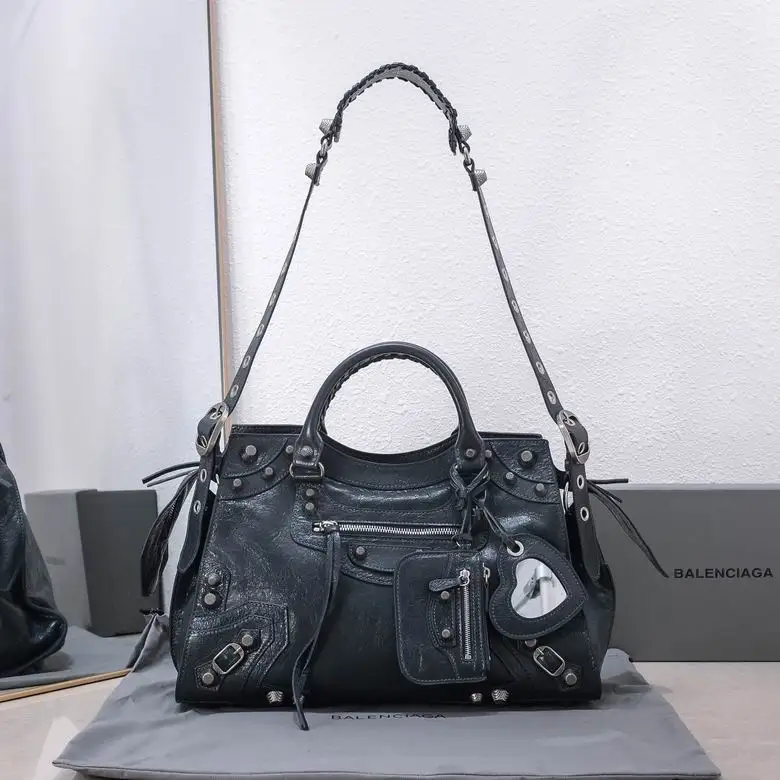 Balenciaga 38x17x24cm FY 3