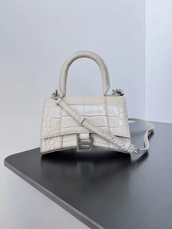 19X13X8ccm 031625 GY 4