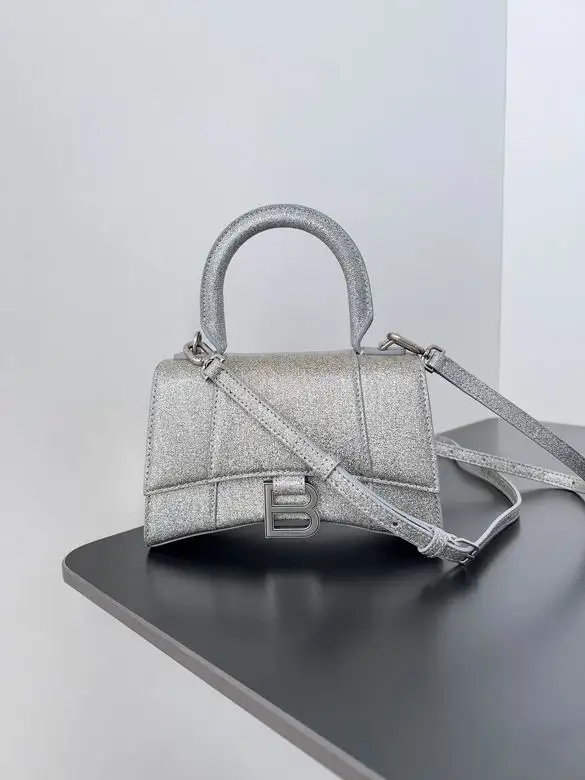 19X13X8ccm 031623 GY 4