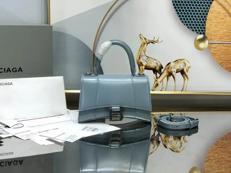 LG0019 19X8X21cm GY 10