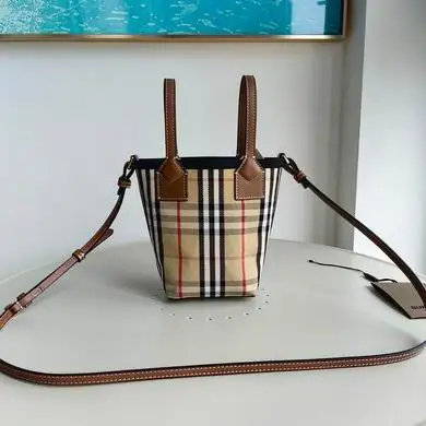 80704611 13X8.5X19.5cm  IQ