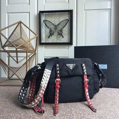 1BD118 30x22x11cm ap 27