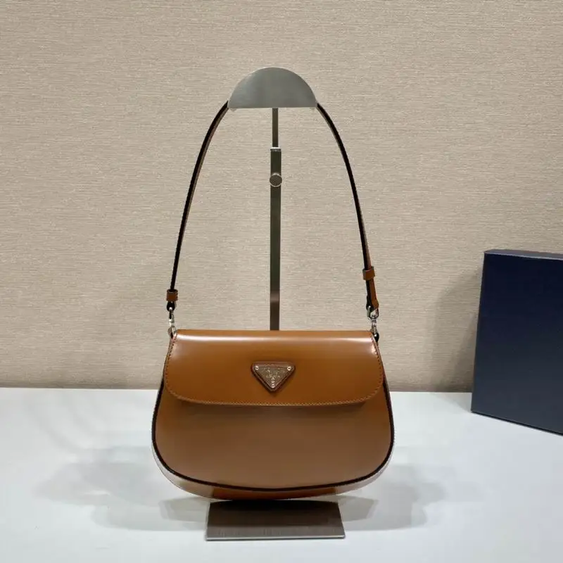 Cleo 1BD311 23x18x4cm ap 09