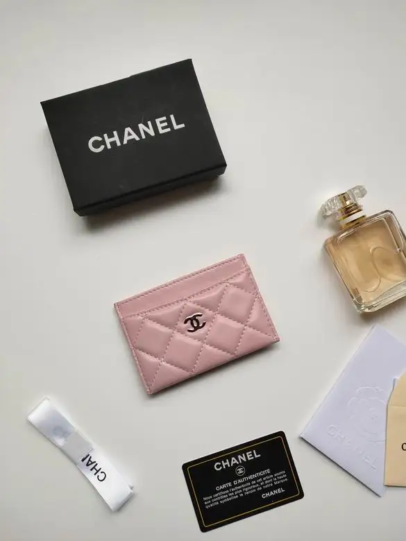 AP233 7.5X11.2X0.5cm YG 37