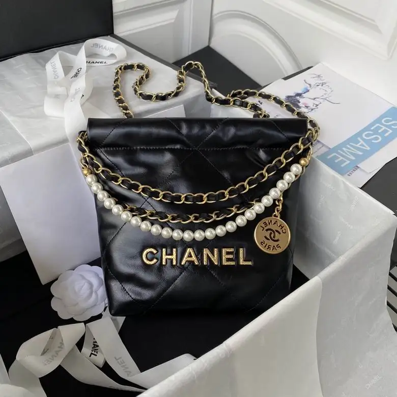 2025 Chanel 22 bag  Original