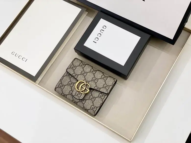 8012 10X8.5X2.5cm YG