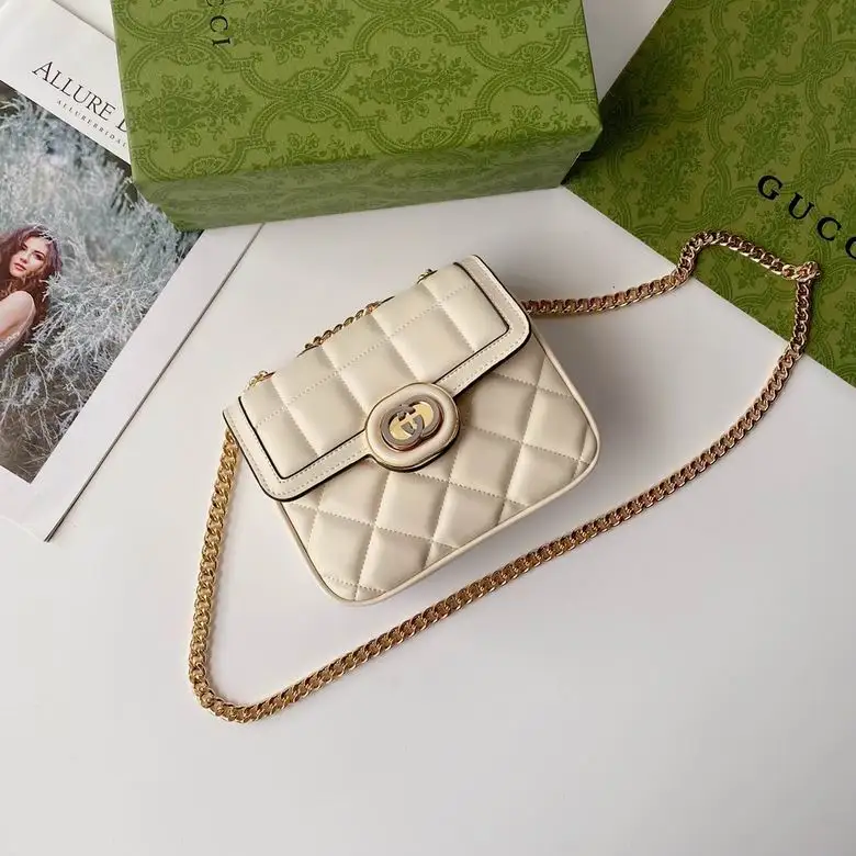 741457 18X14.5X8cm YG 4colour