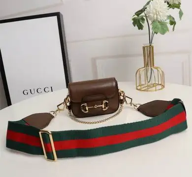 Horsebit 699760 12X9X4cm DF 2