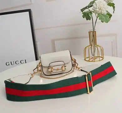 Horsebit 699760 12X9X4cm DF 4