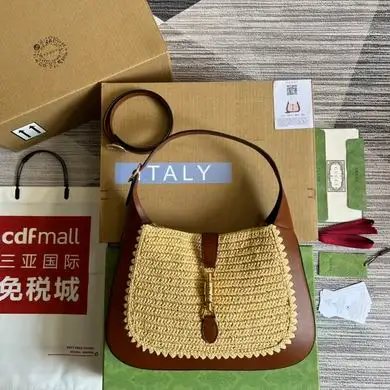 636712 35.5X25X4.5cm MP