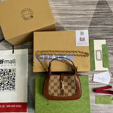 675799 19X13X13cm MP