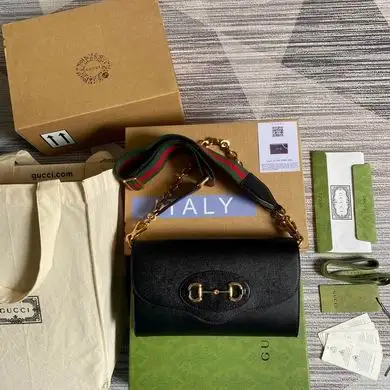 677286 26X16X4cm MP 4colour