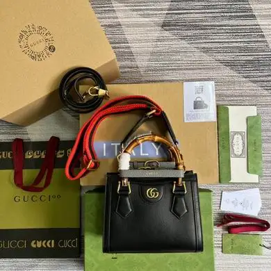 702732 20X16X10cm MP 7