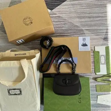 686864 17X12X7.5cm MP 6