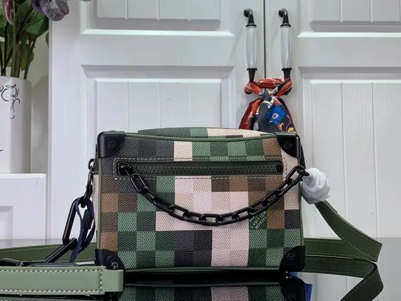 M24581 18.5X13X8cm YG