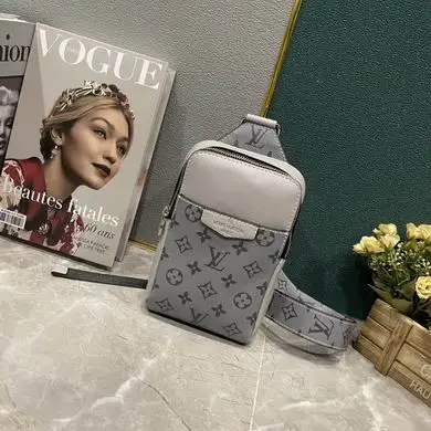 M30741 13X21X5cm XM 2colour