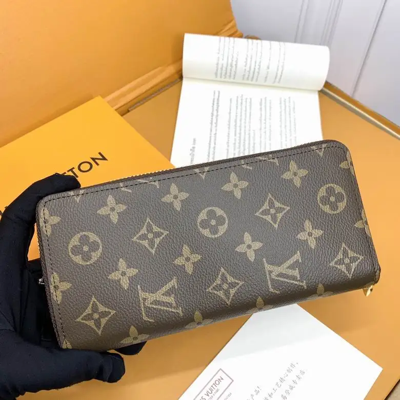2025 LV Wallets  1:1