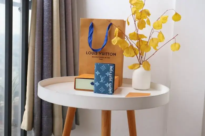 M82797 7.5X11.1X1cm YG 2colour