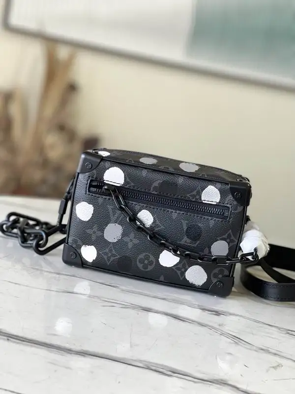 Soft Trunk M81936丝印18.5x13x8cm gf