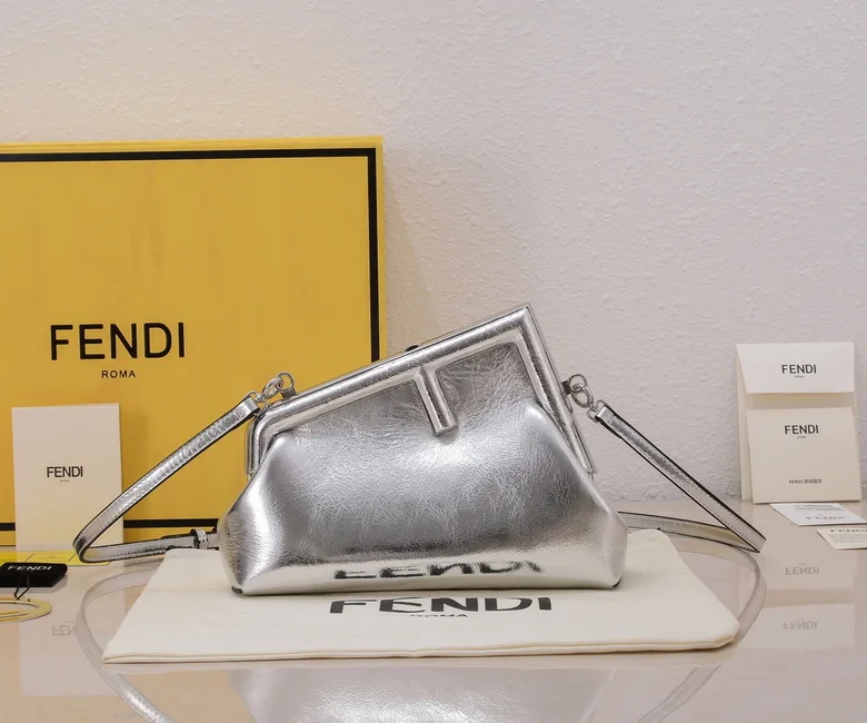 first 018 26X9.5X18cm WW 5