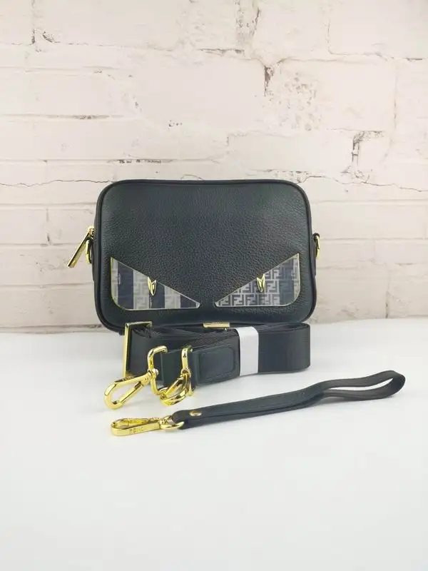 pouch 23X16X5cm 031316 XM