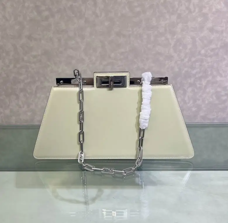 Peekaboo Cut 8001M 34X18.50X11cm H 2