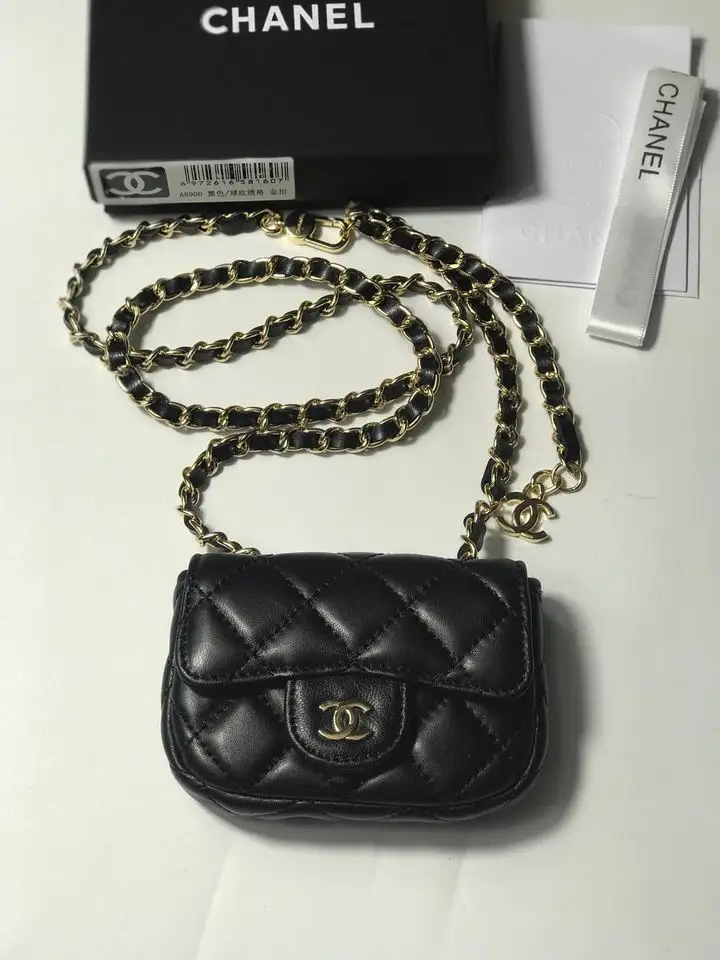 Chanel A8900 11x8x2.5cm zy