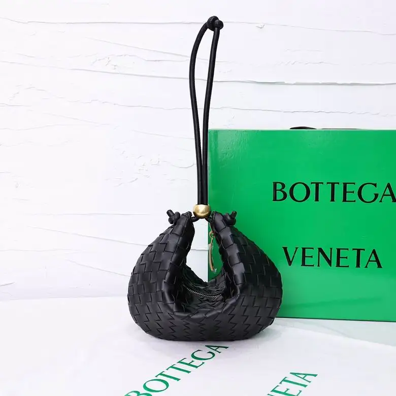 888 40X3X24cm 886 29X3X19cm XMY 8