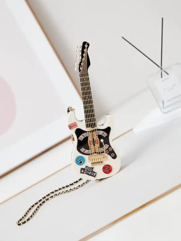 AS4955 10X28X3.5cm BL