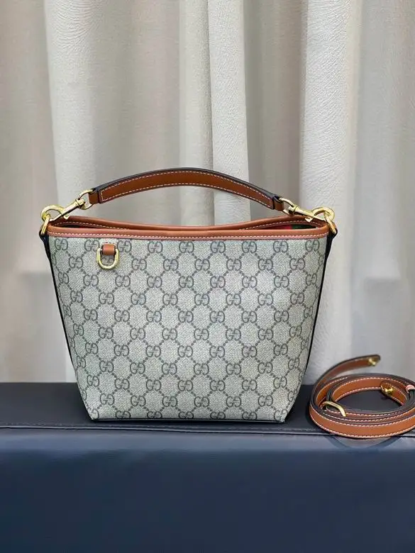 815118 19X18X11cm DF