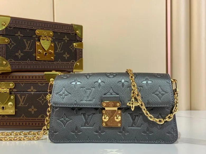 Metis M82836 22x15x5.5cm gf