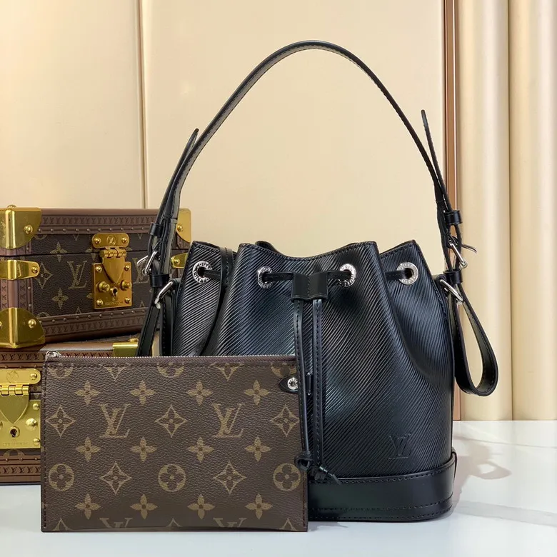 LV Bucket  Bags
