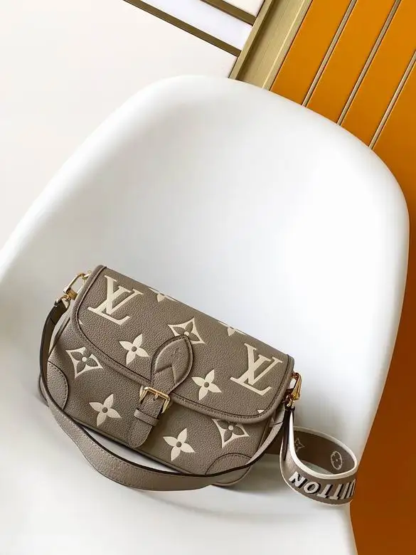 M46583 23X16X8.5cm WP