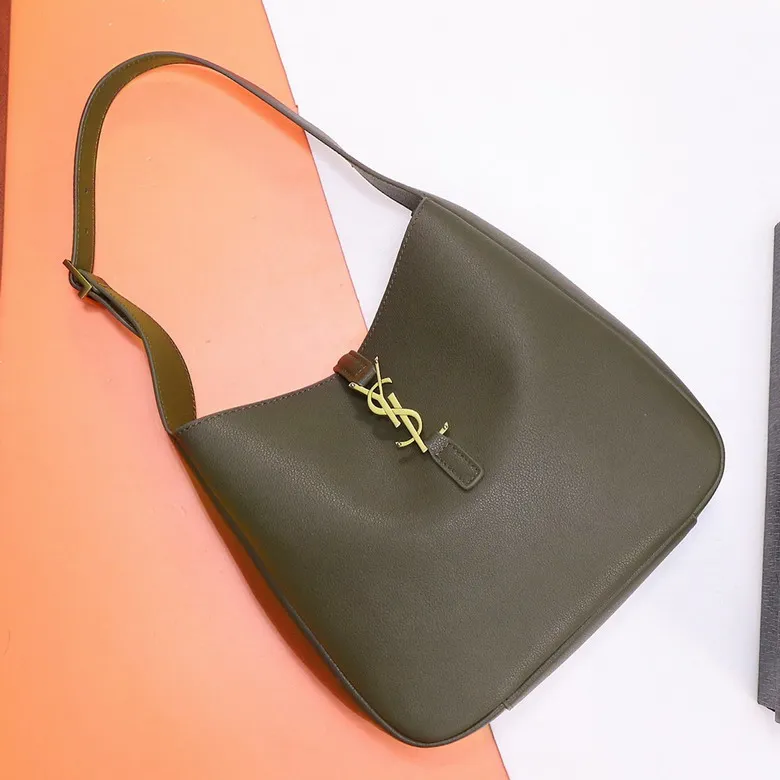 YSL Le 657230 24x24x10cm 8D2