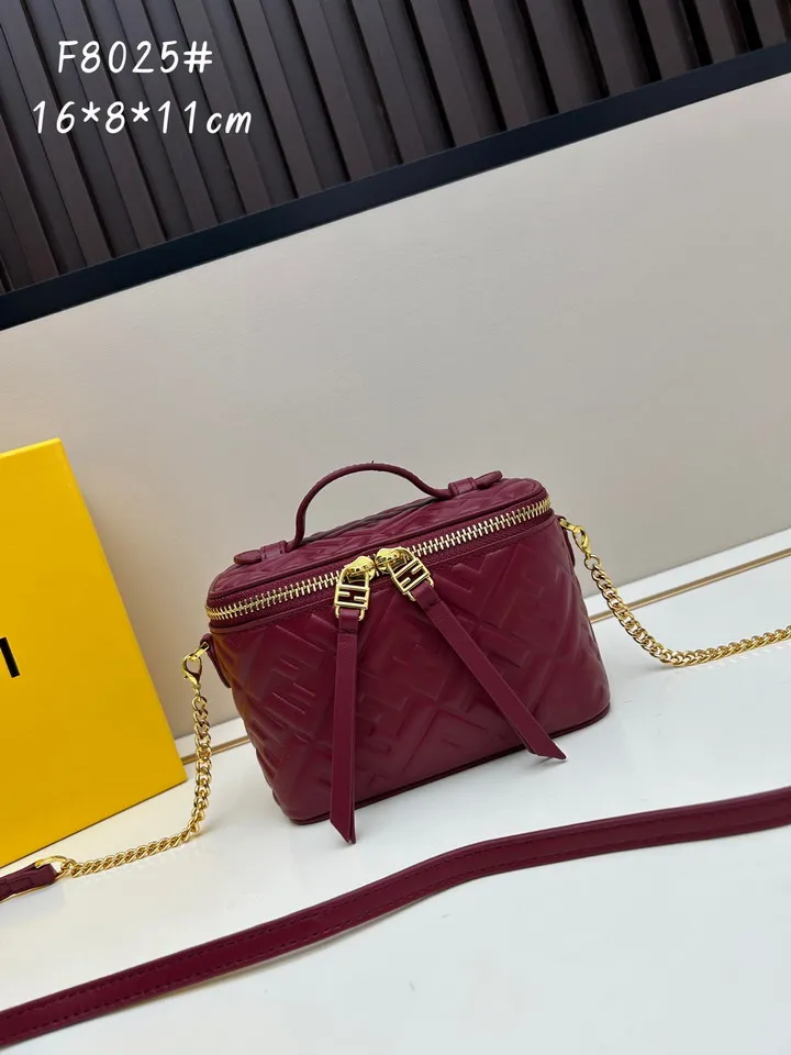 Fendi F8025 16x8x11cm jj
