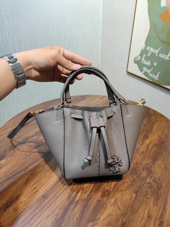 951 16X15.5X15cm XMh