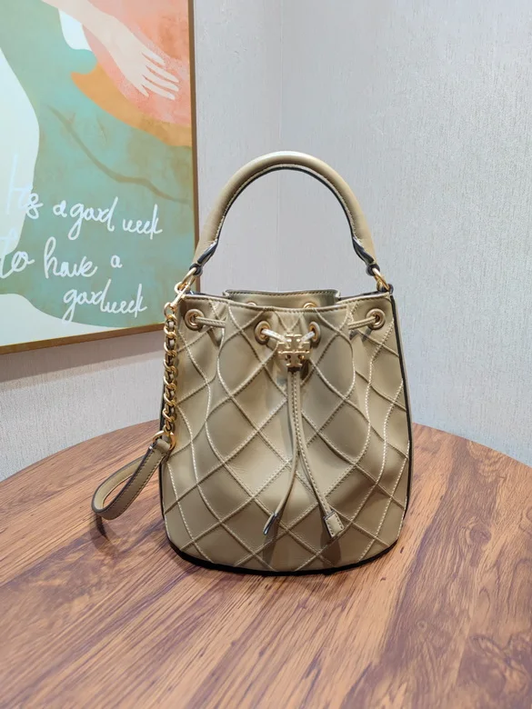 747 23.5X22X13cm 3colour XMh