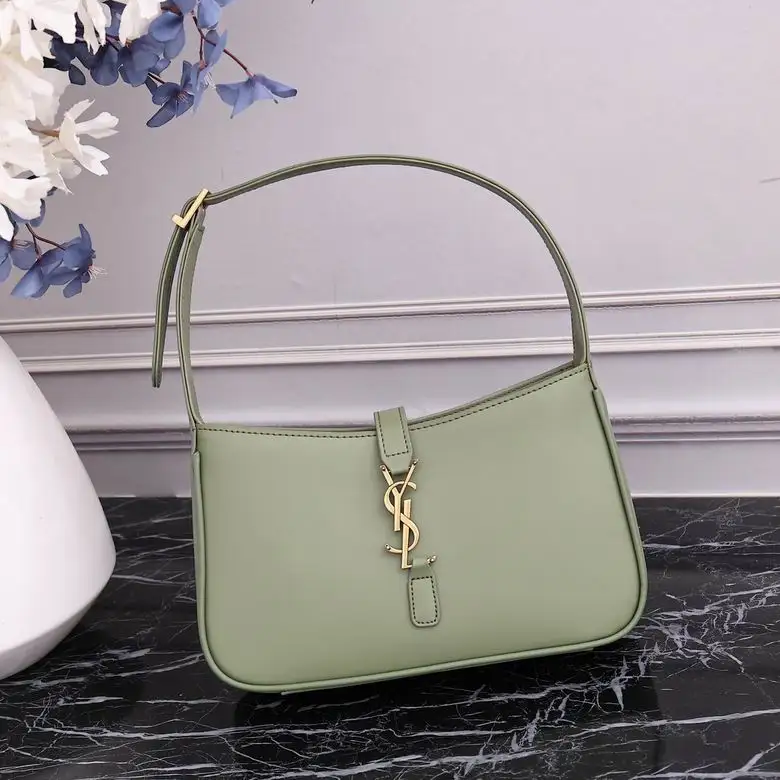 8003 23X16X6.5cm YG 7